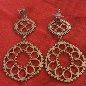 Stella & Dot gold dangle earrings